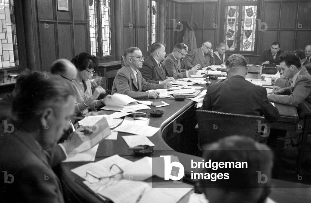 Meeting of the Municipal Council of Tuttlingen, 1960 (b/w photo)