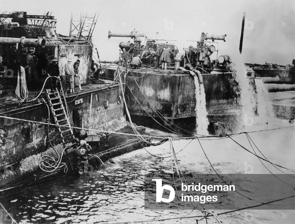 The scuttled 'Hindenburg' is raised in Scapa Flow (b/w photo)
