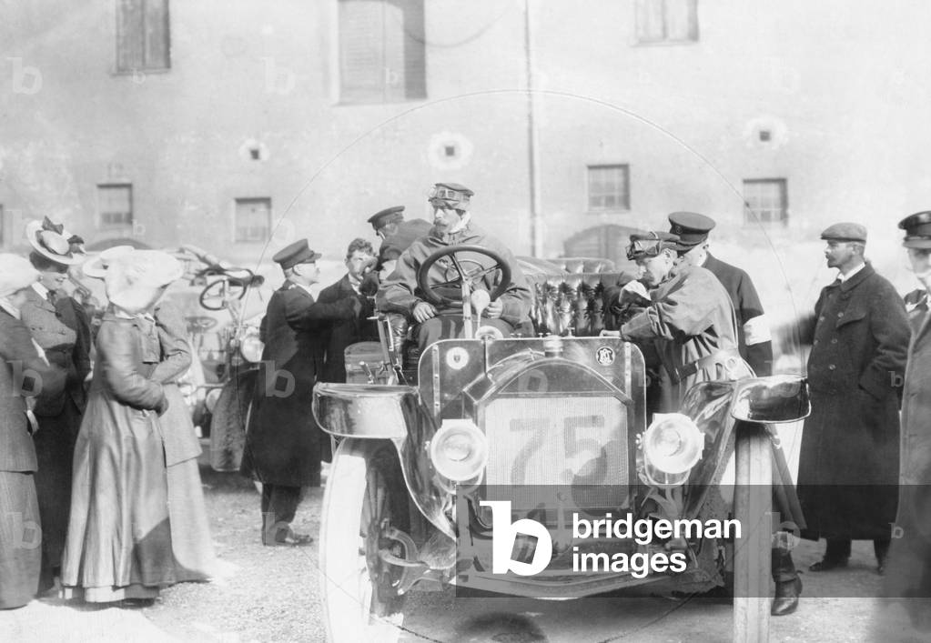 Henry of Prussia at the Herkomer competition in Munich, 1906 (b/w photo)