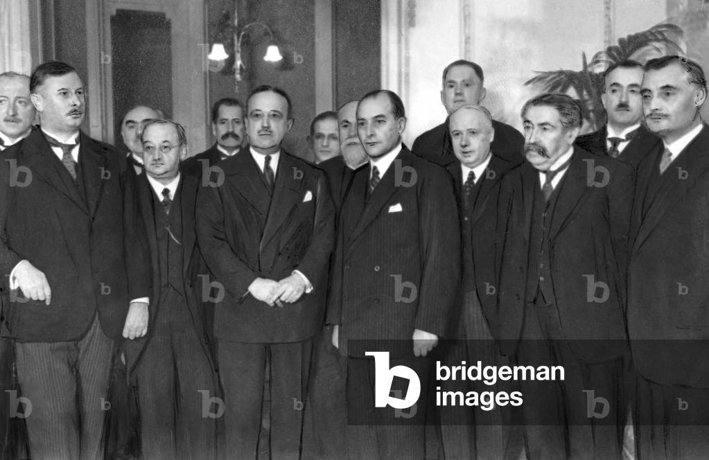 The Second Hague Conference, 1930 - the diplomats breakfast (b/w photo)