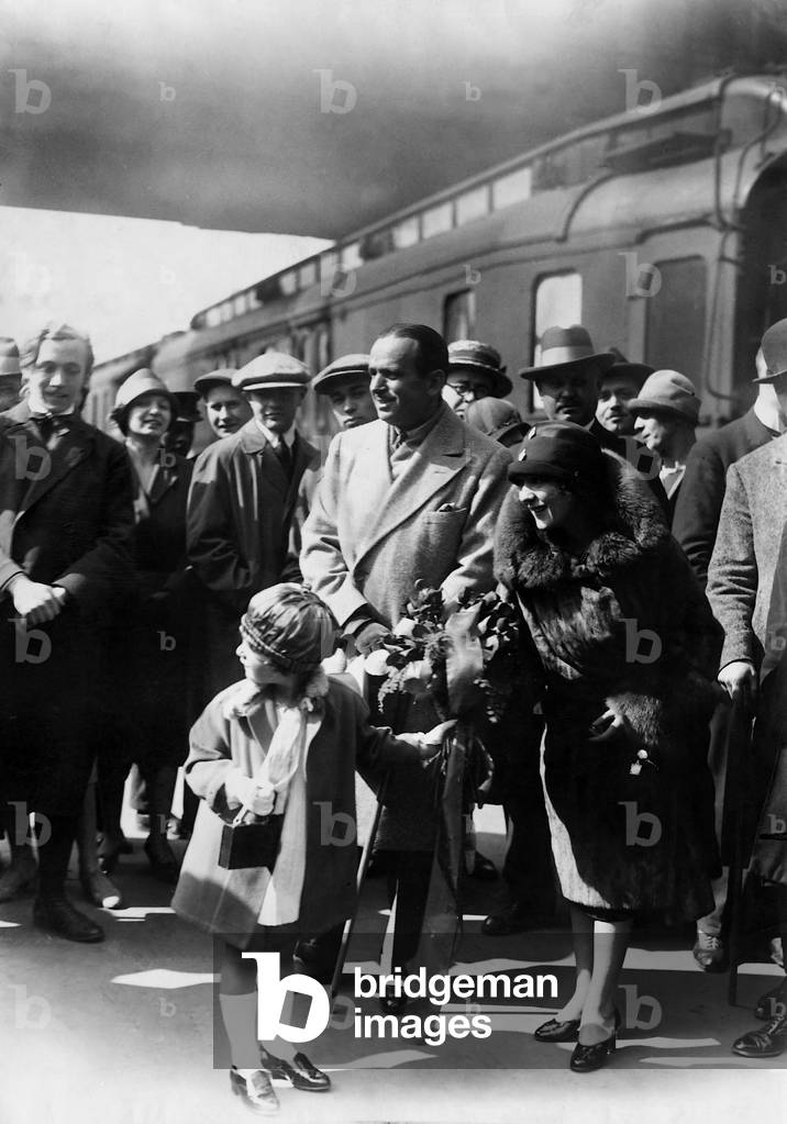 Douglas Fairbanks and Mary Pickford in Berlin, 1926 (b/w photo)