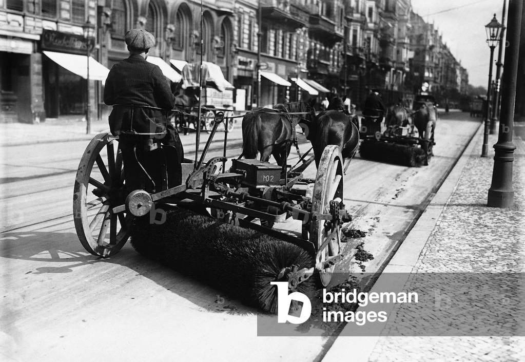 Street cleaning in Berlin, 1925 (b/w photo)