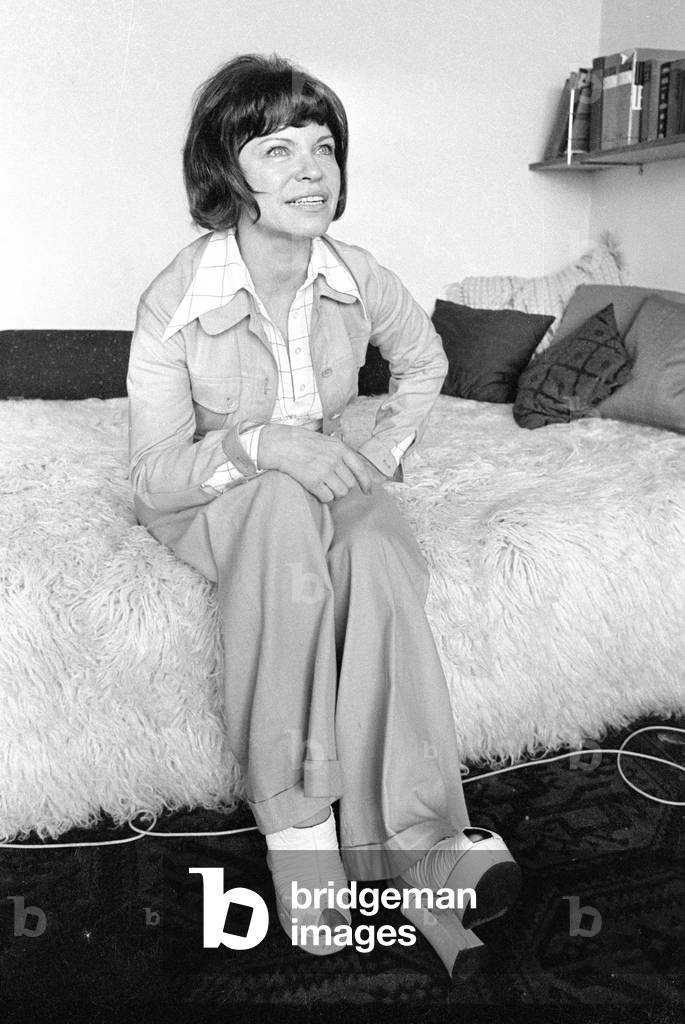 Singer in the 1970s (b/w photo)