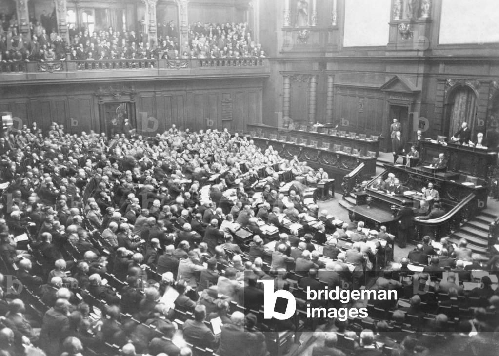 First meeting of the new Reichstag, 1930