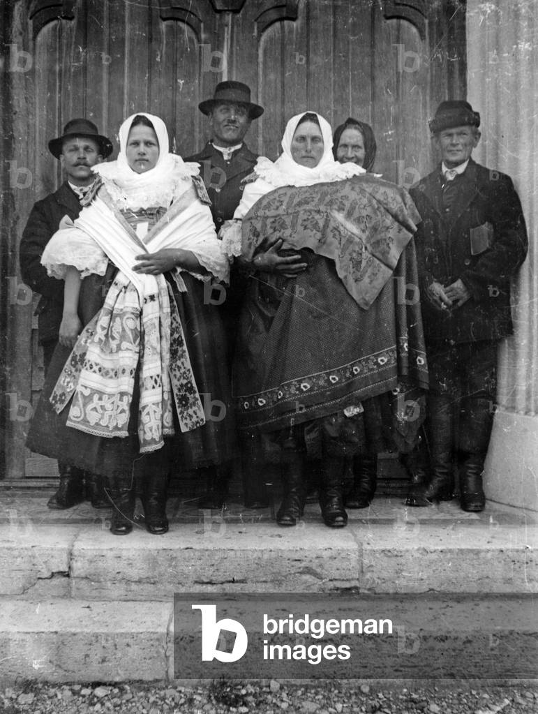 Germans in traditional costumes in the Spis, 1930