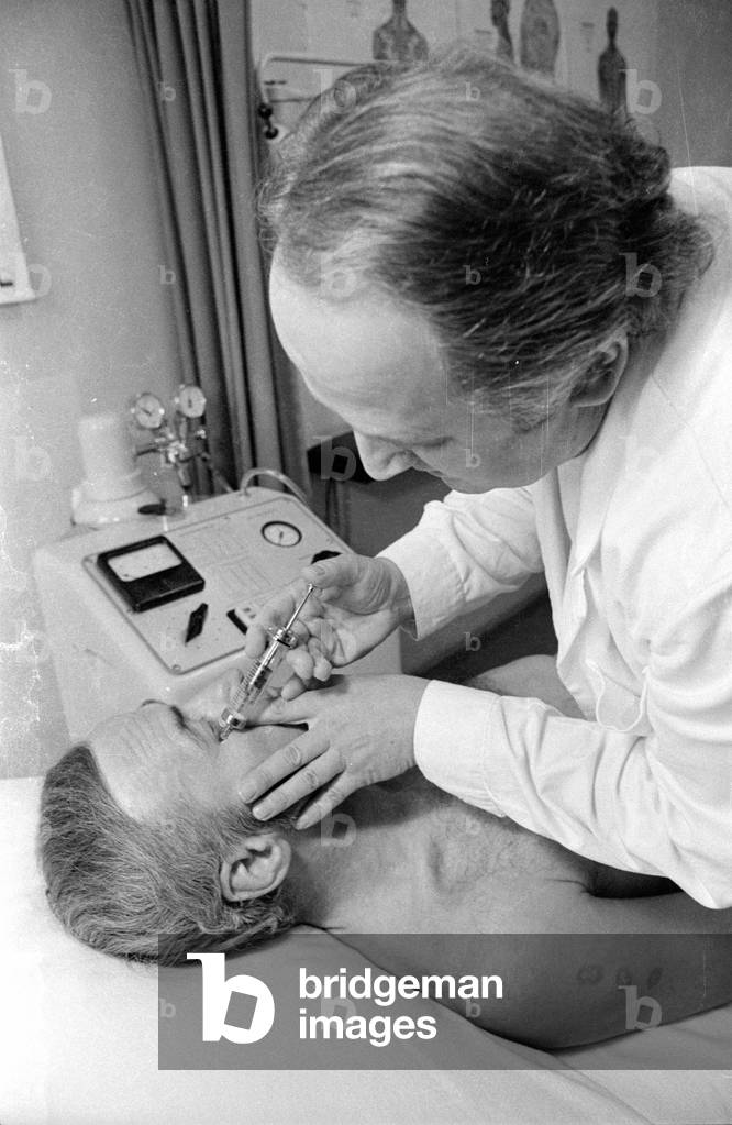 Ozone therapy, 1974 (b/w photo)
