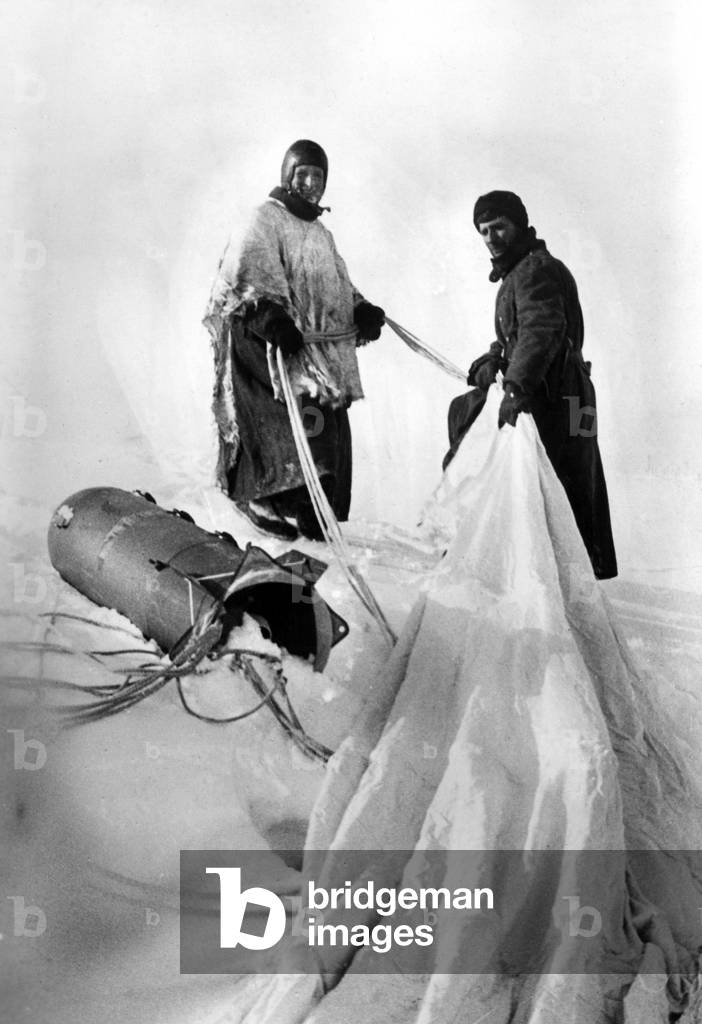 Recovery of a snowed-in provision bomb, 1942 (b/w photo)