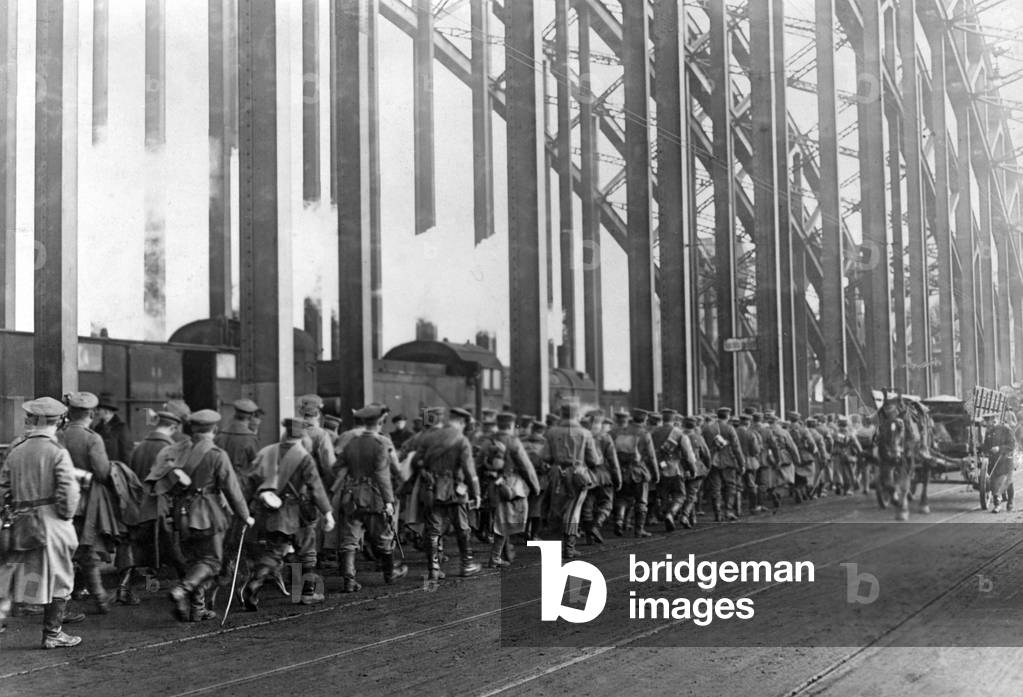German soldiers leave the Left of Rhine in Cologne, 1918