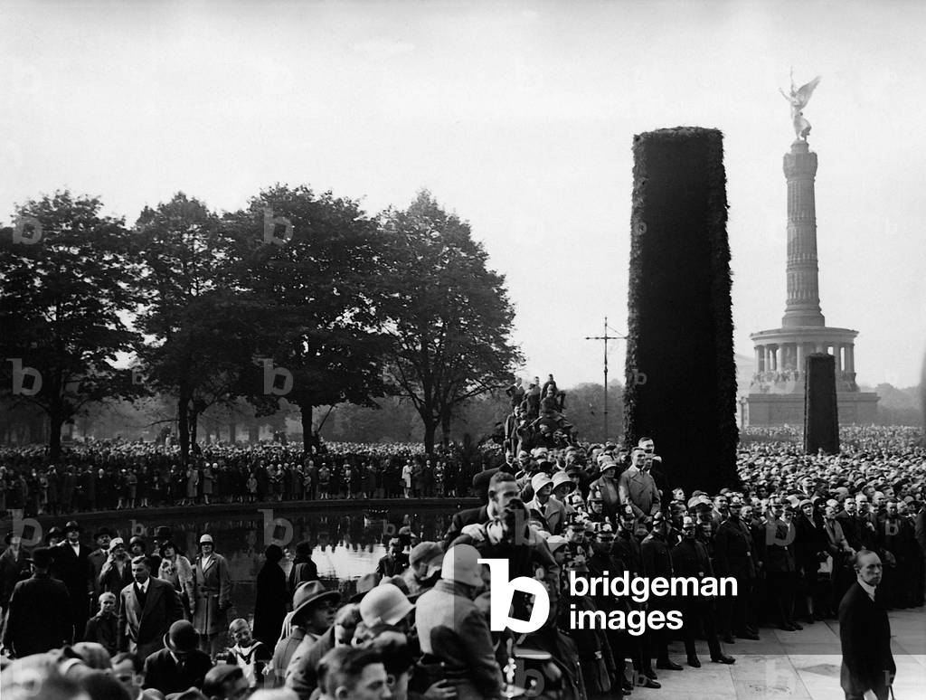 Burial of Gustav Stresemann in Berlin, 1929 (b/w photo)