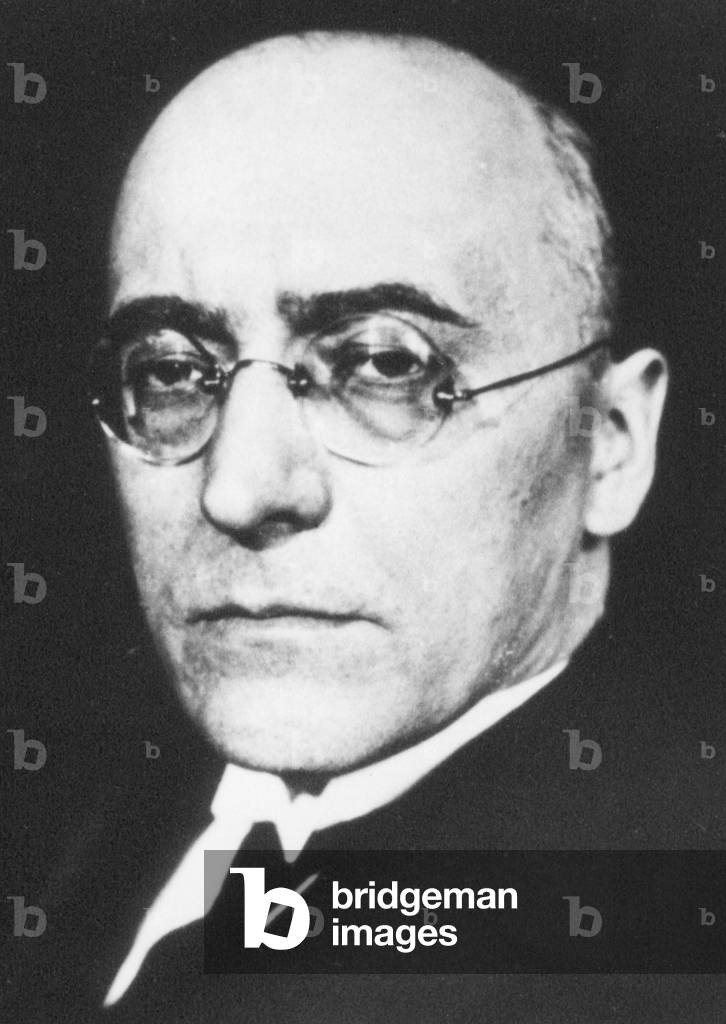 Heinrich Bruening, 1932