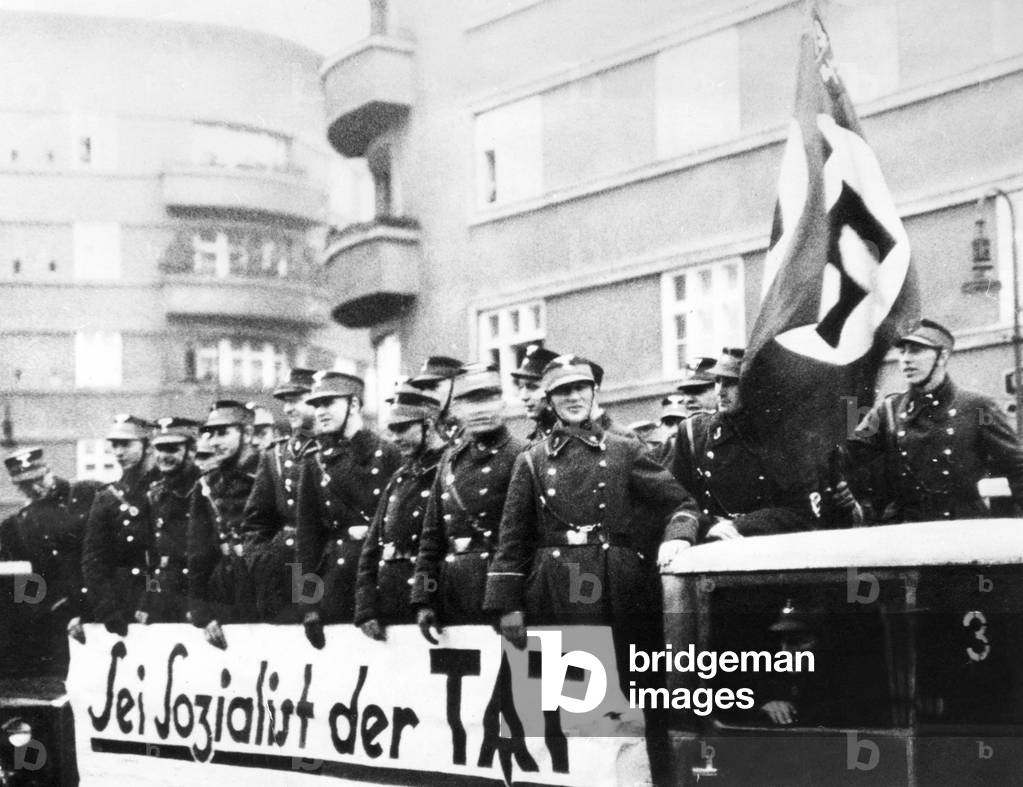 Election propaganda of the SA for the Reichstag election, 1932