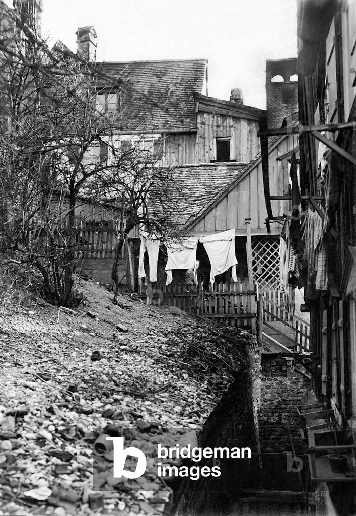 The suburb of Au, 1905 (b/w photo)