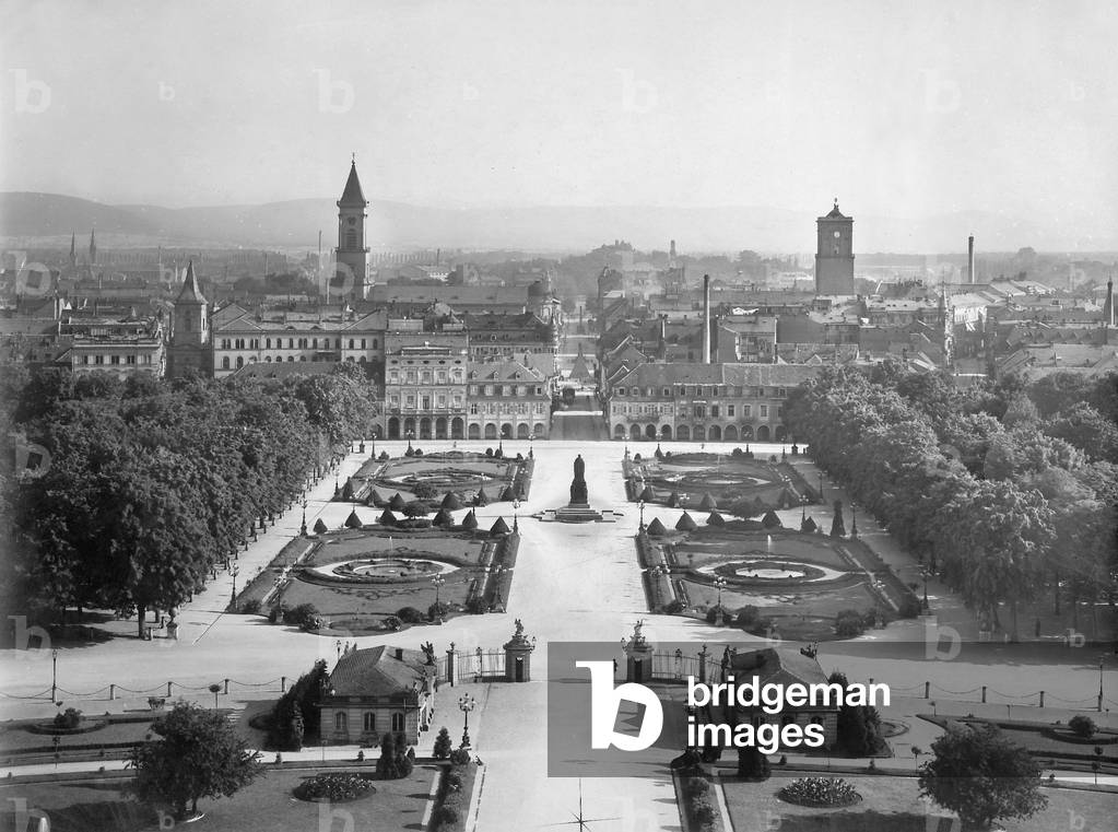 Karlsruhe, around 1900 (b/w photo)