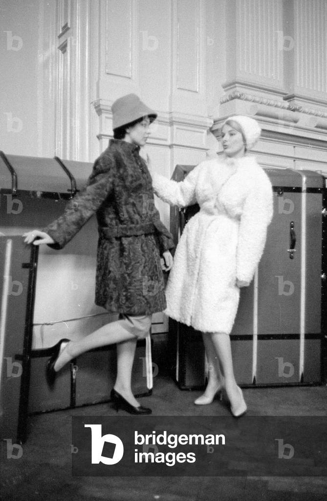 Leipzig at the time of the fair, 1960 (b/w photo)