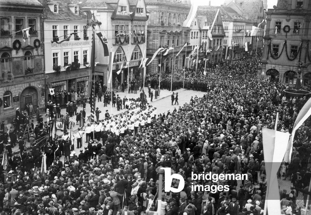 Liberation ceremony on the occasion of the evacuation of the Allied forces from the Rhineland in Speyer, 1930