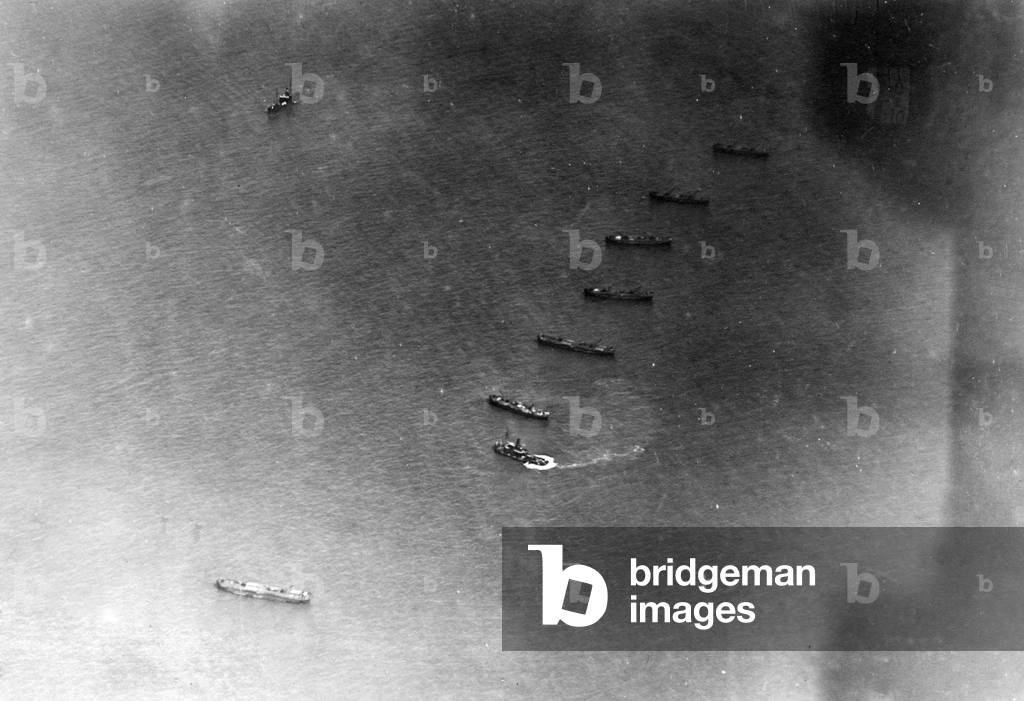 German warships in the North Sea during the First World War (b/w photo)