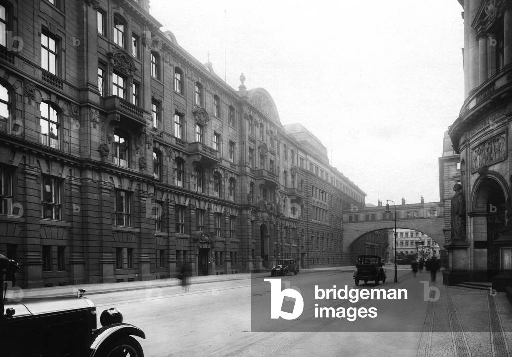 Deutsche Bank, 1929