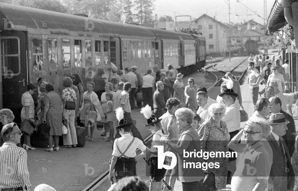Special train of a travel agency in Ruhpolding, 1974 (b/w photo)