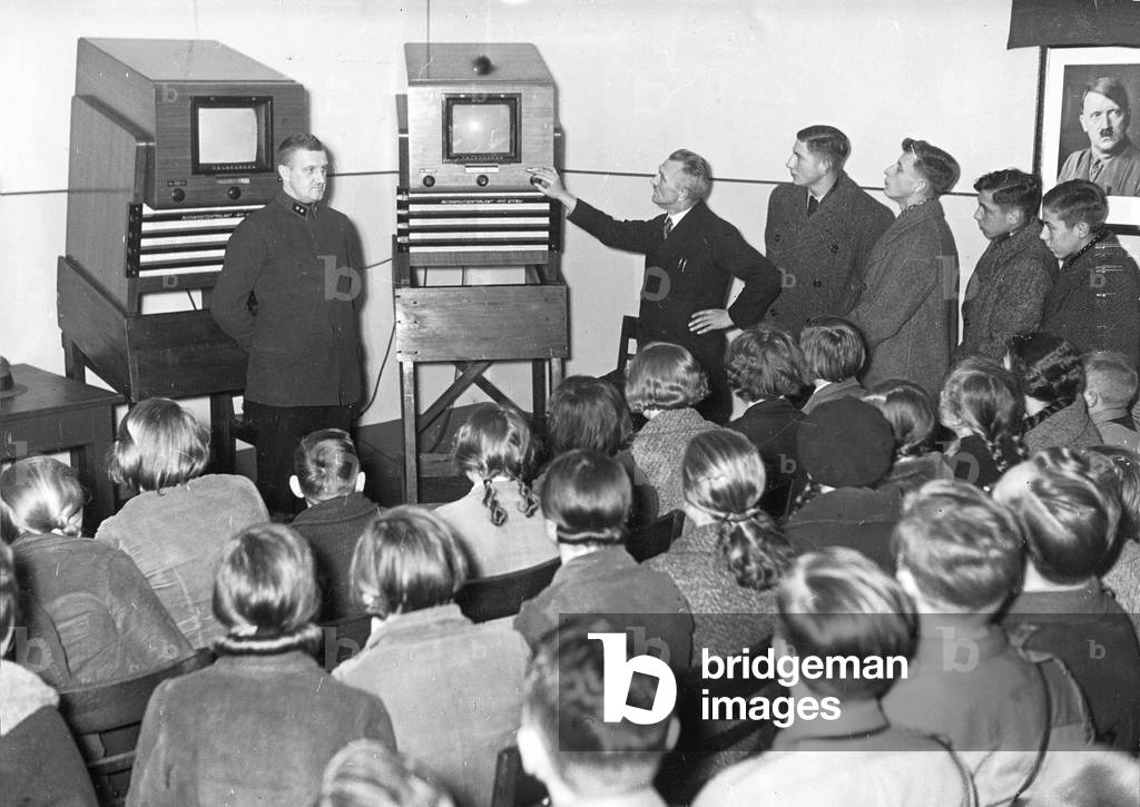 TV event for the Berlin Hitler Youth (b/w photo)