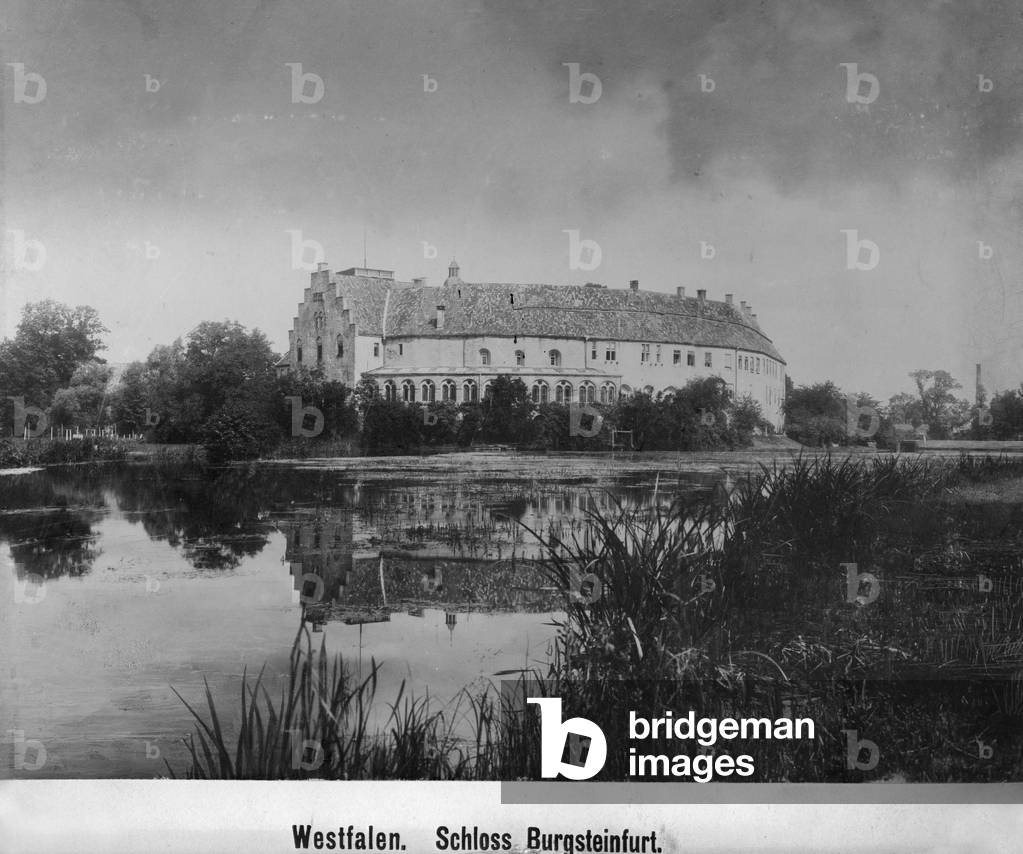 Castle Burgsteinfurt, 1904 (b/w photo)