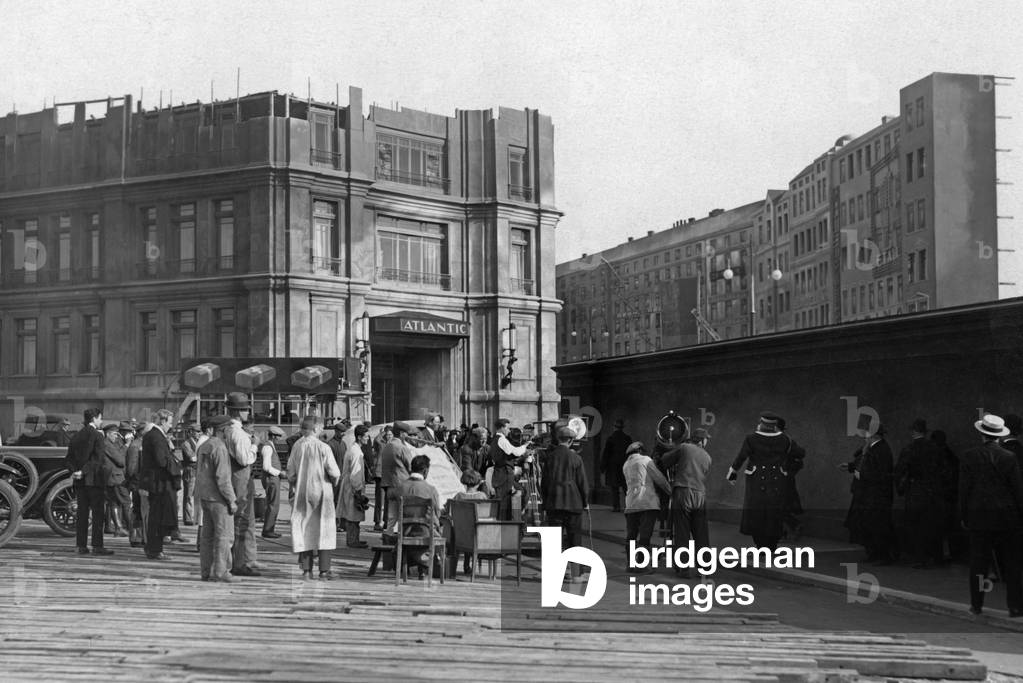 Production of the movie The Last Laugh, 1924