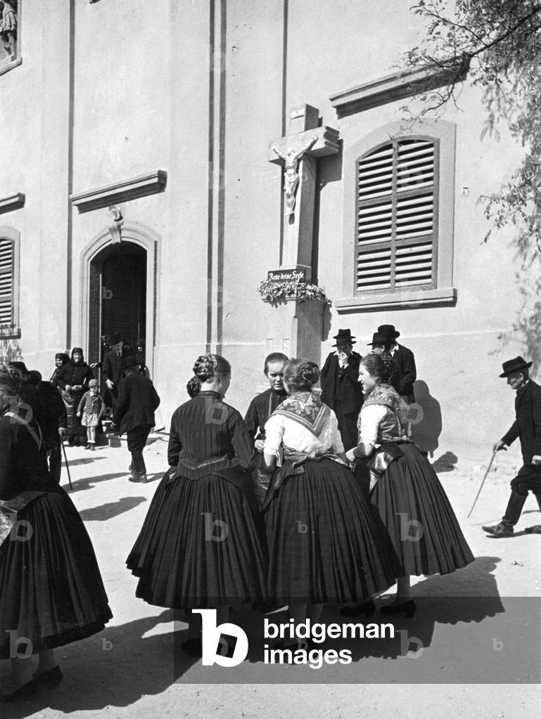German minority in Hungary (b/w photo)