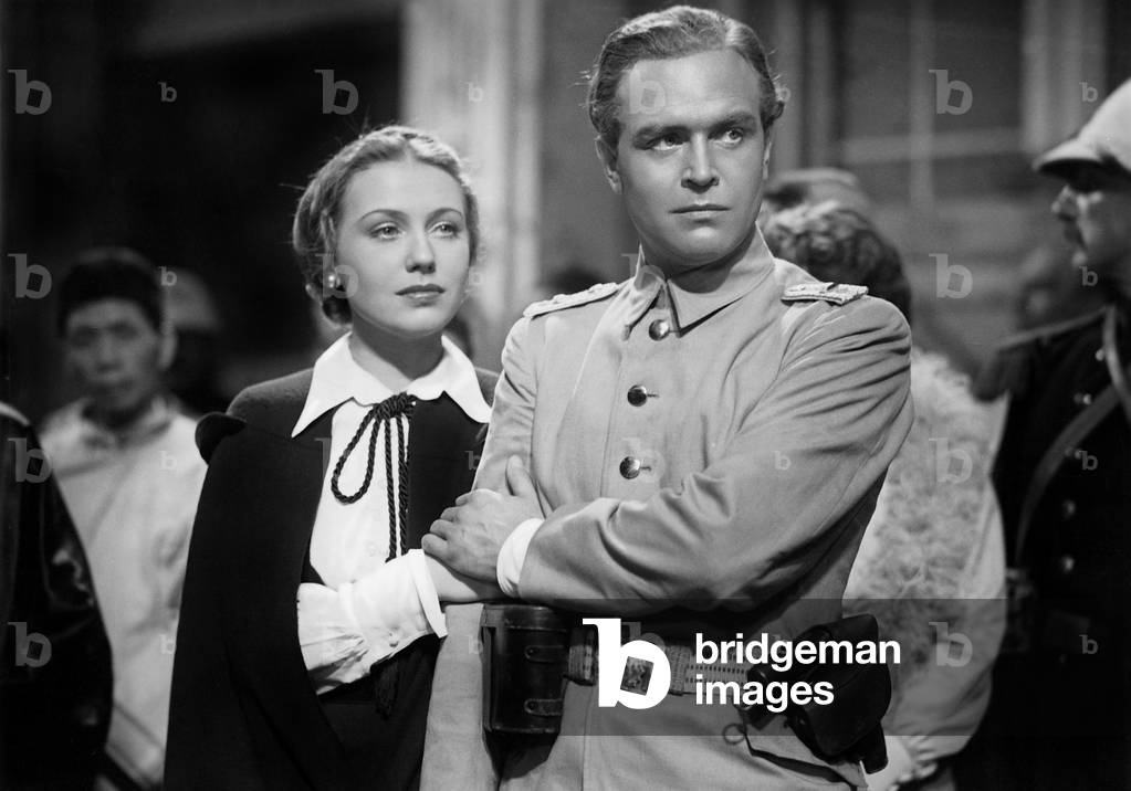 Leny Marenbach and Gustav Froehlich in 'Alarm in Peking', 1937 (b/w photo)