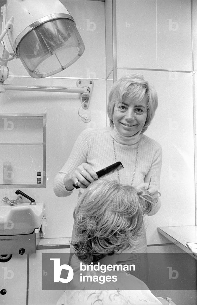 Hair salon, 1974 (b/w photo)