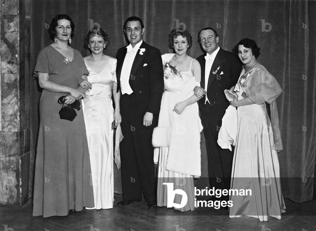 Artists during the press ball, among them Richard Tauber, 1933 (b/w photo)