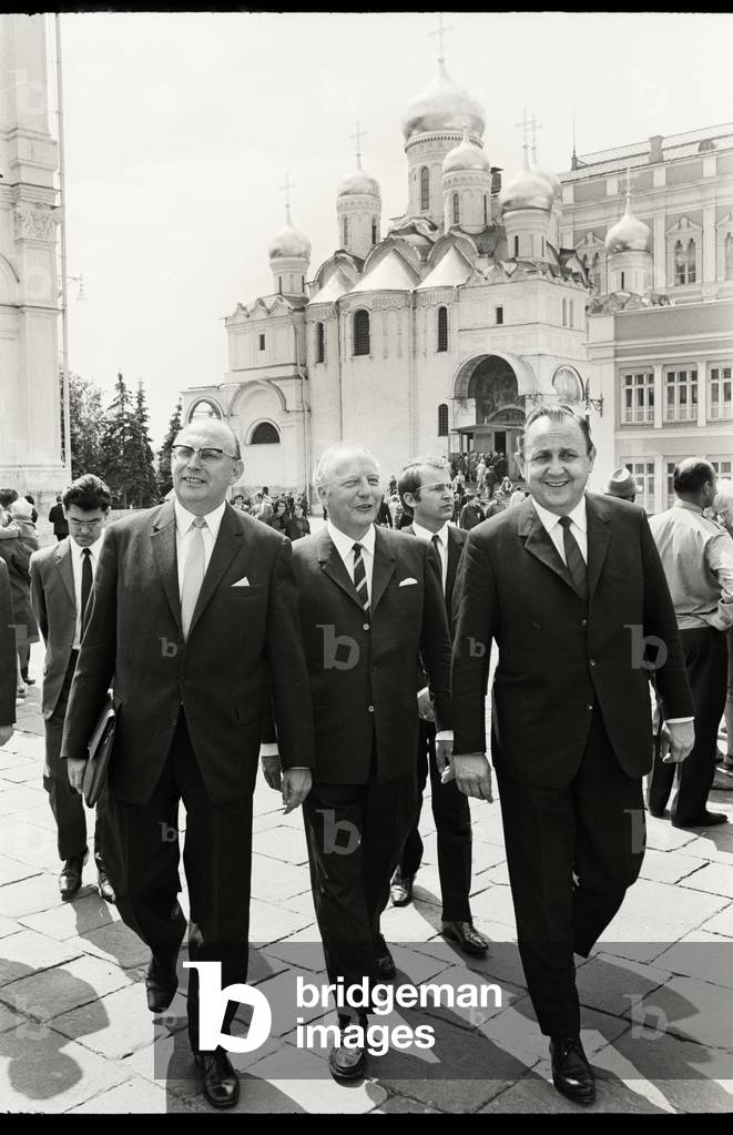 The party leadership of the FDP in Moscow at the invitation of the Kremlin, 1969 (b/w photo)