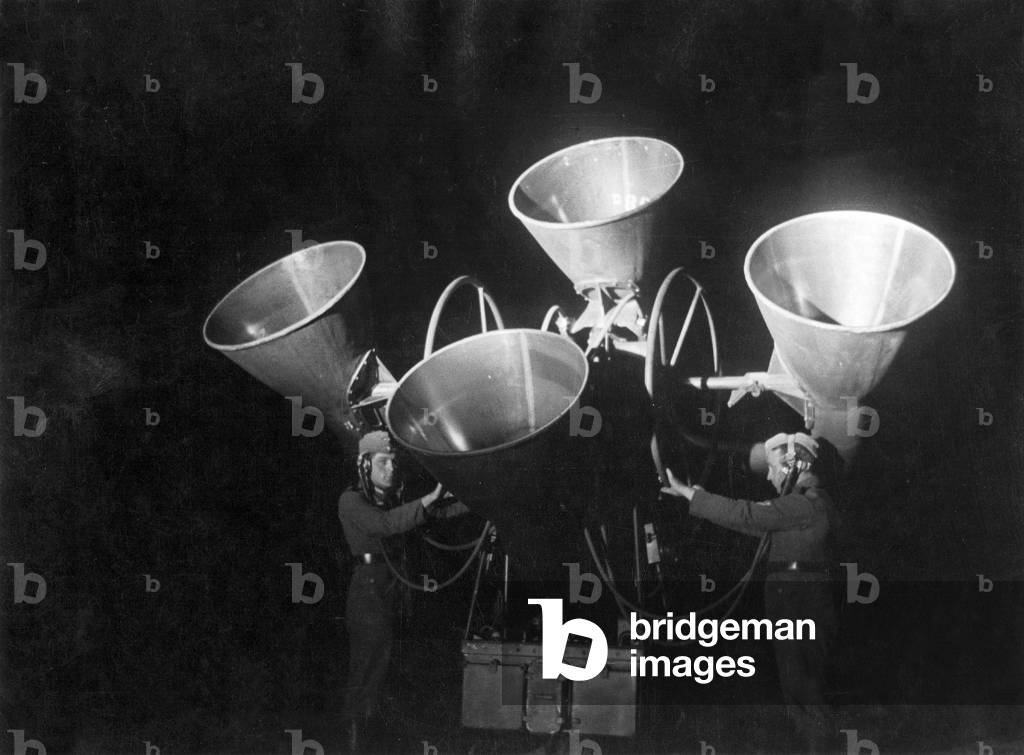 German sound detector (b/w photo)