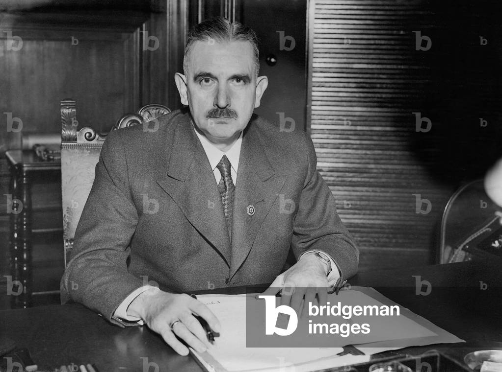 Bernhard Rust, 1936 (b/w photo)