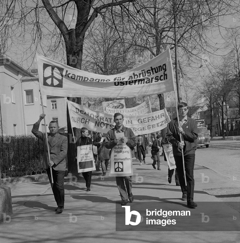 Demonstration march in Augsburg, 1966 (b/w photo)