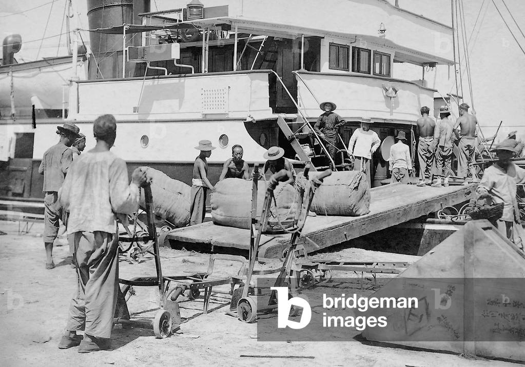 At the harbor of Quingdao, 1904 (b/w photo)