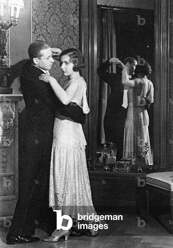 Dancing lesson, 1930 (b/w photo)