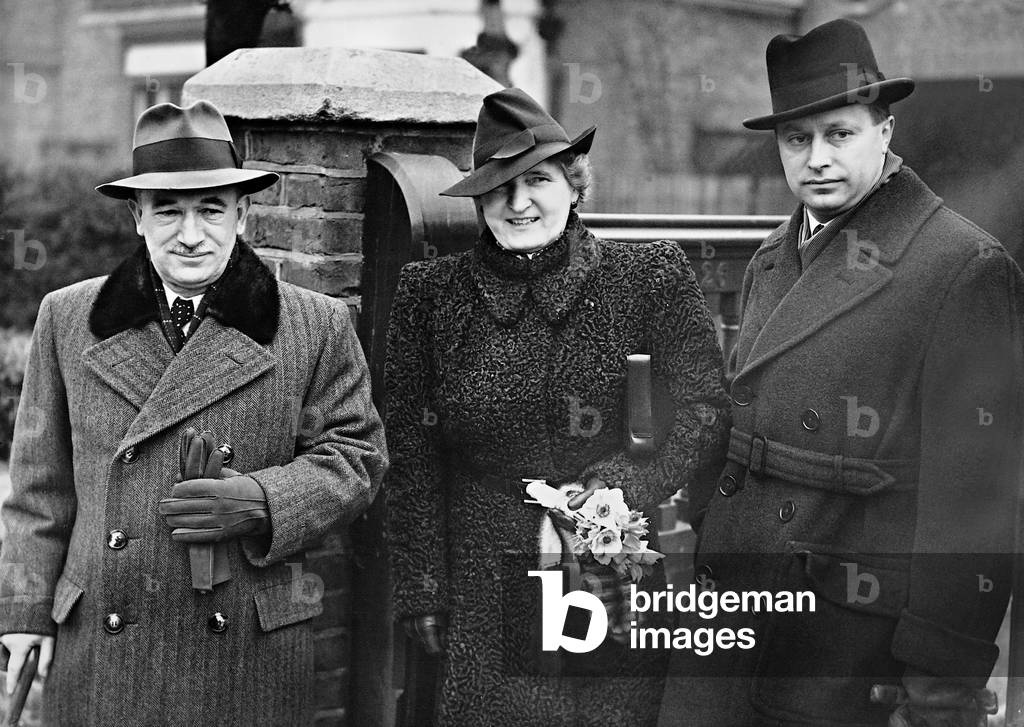 Edvard Benes with his wife and his nephew, 1939 (b/w photo)