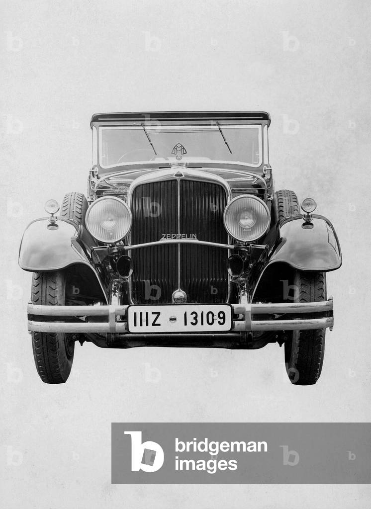 Maybach Zeppelin, 1930 (b/w photo)