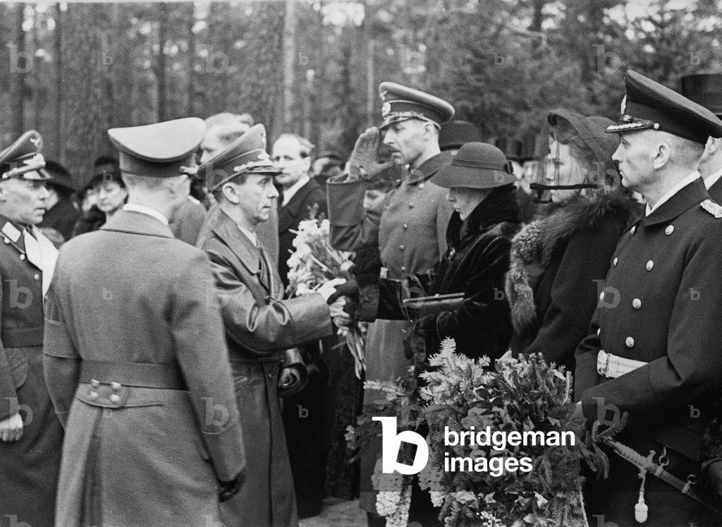 Joseph Goebbels at a funeral of anti-aircraft auxiliary, 1943 (b/w photo)