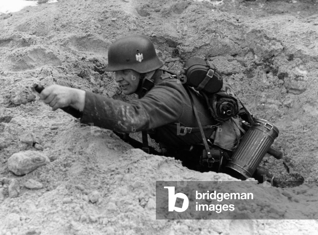 Noncommissioned officer during a raid exercise, 1943 (b/w photo)