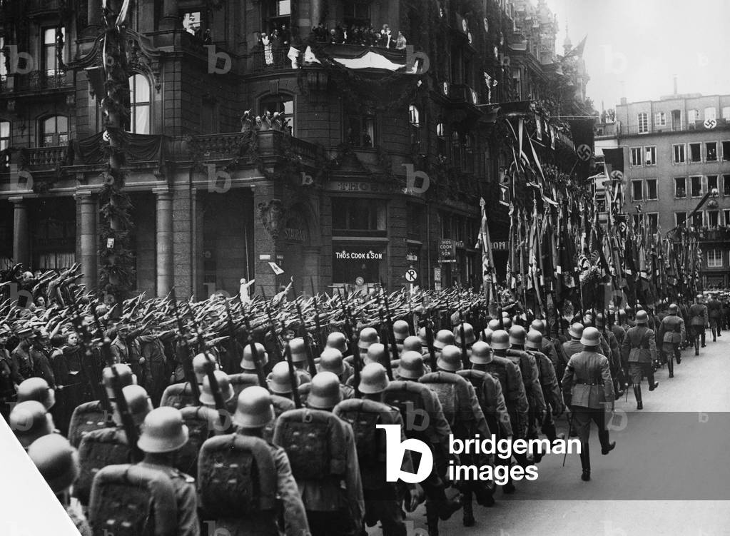 Military parade in Cologne, 1936