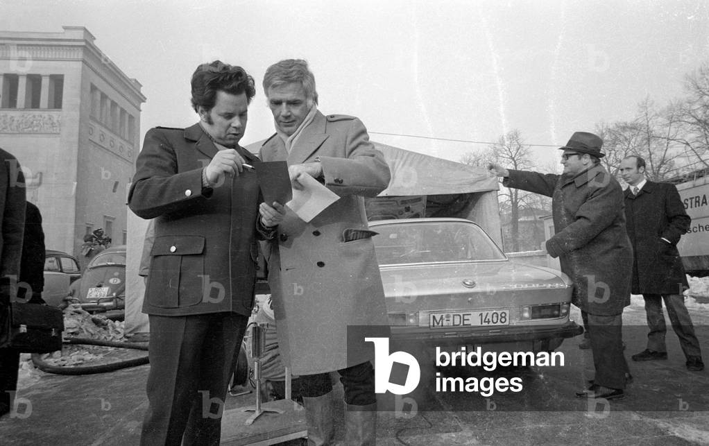 ADAC CO emissions test with Blacky Fuchsberger, 1971 (b/w photo)