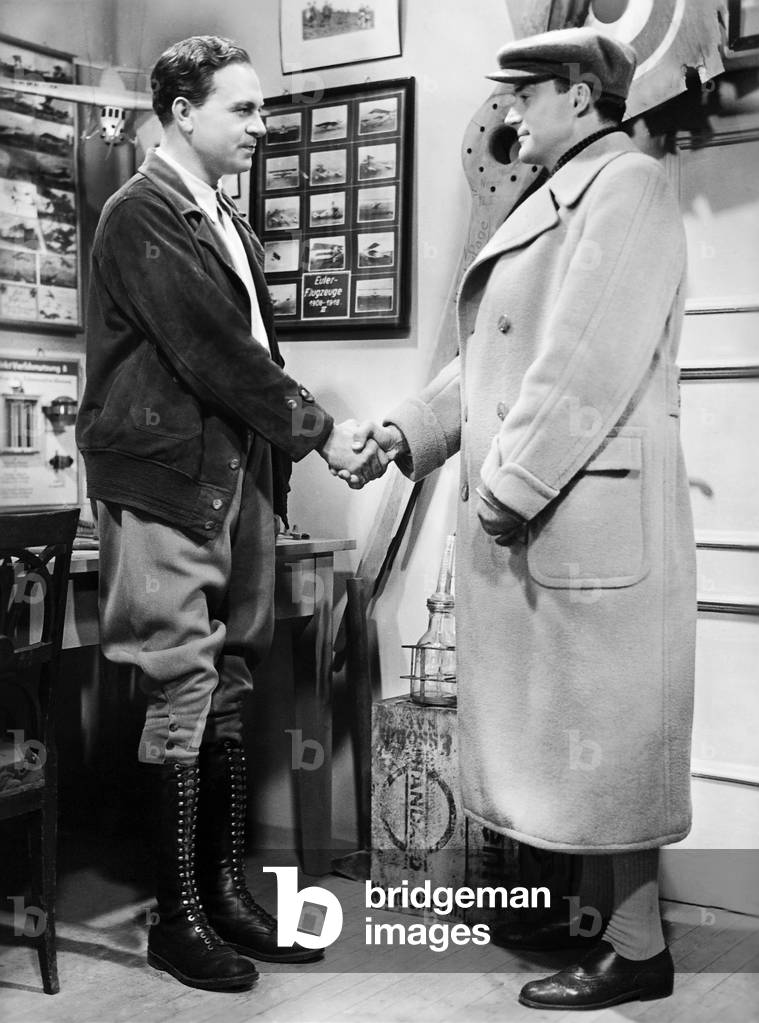 Paul Hartmann and Gustav Diessl in 'Everything for a woman', 1935 (b/w photo)