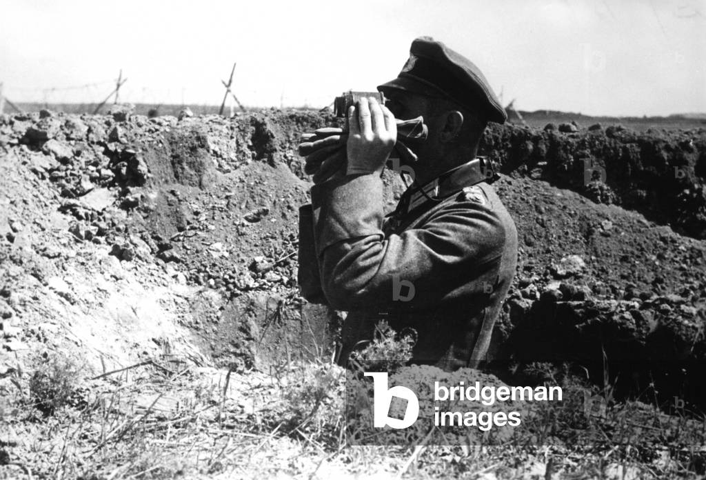 German officer on the Eastern Front, 1942 (b/w photo)
