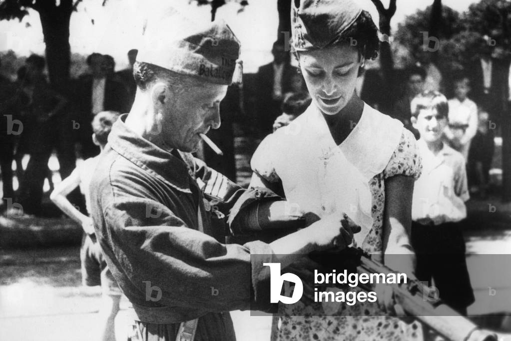 Woman practicing shooting in Madrid, 1936