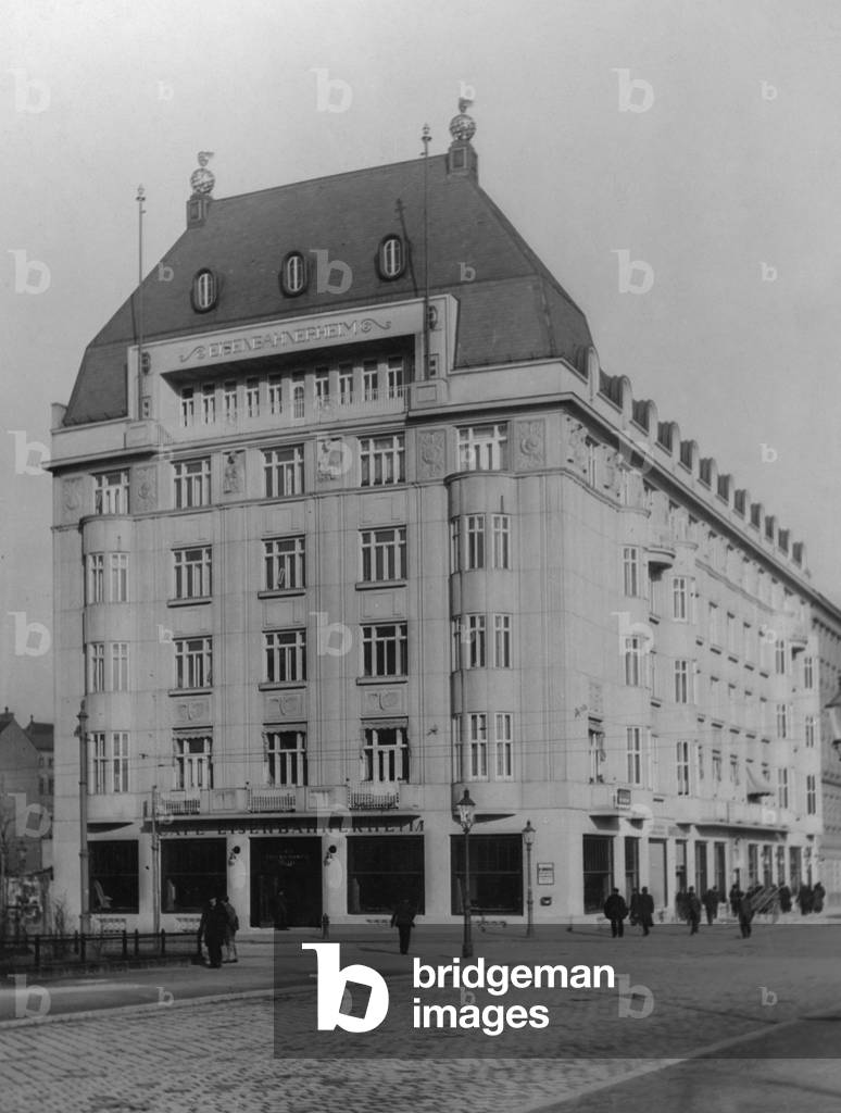 Railwaymen's home in Vienna, 1913 (b/w photo)