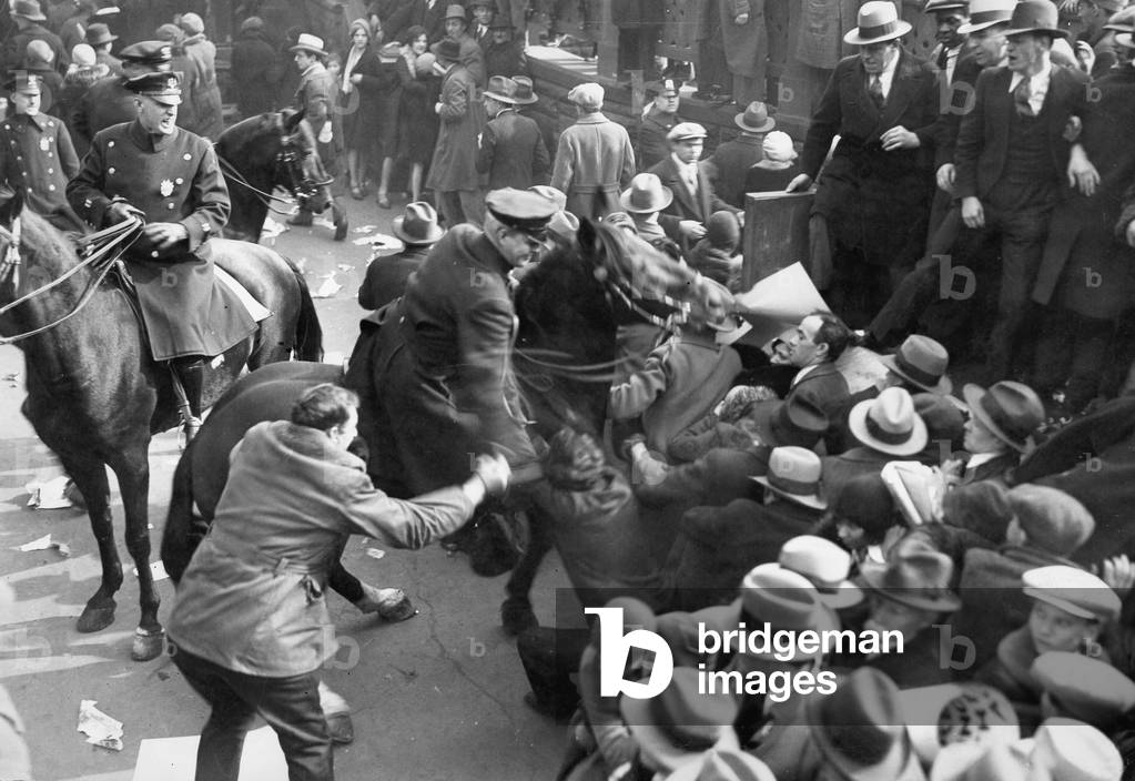 Demonstration during the global economic crisis, 1929 (b/w photo)