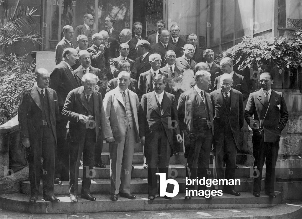 Politicians at the end of the Paris Conference, 1931 (b/w photo)