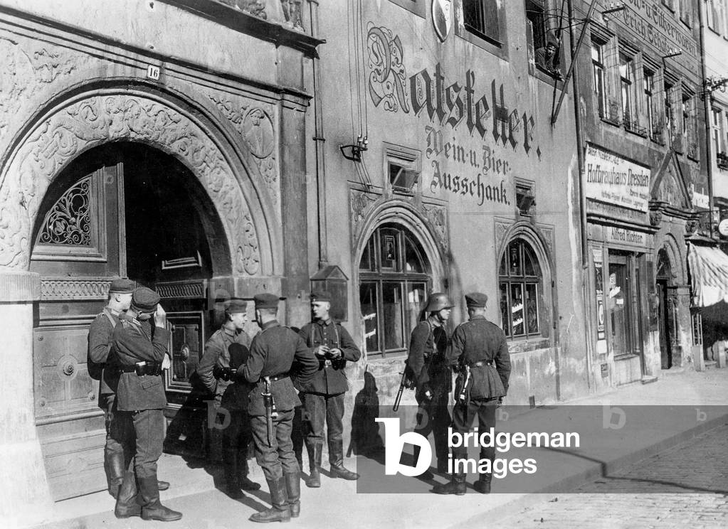 Uprising in Saxony and Thuringia, 1923 (b/w photo)