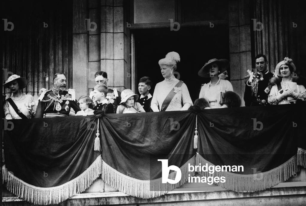 Elizabeth II, Queen of the United Kingdom, before 1946 (b/w photo)