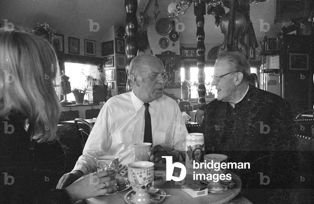Beppo Brehm in the Valentin Stube in Munich, 1971 (b/w photo)